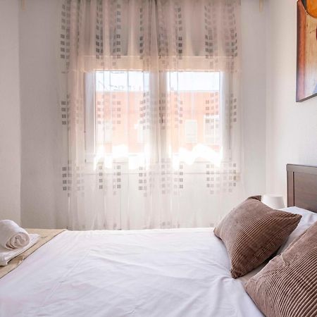 5 Min To The Sea And 15 Min To Barcelona Center Apartment Sant Adria de Besos Exterior foto