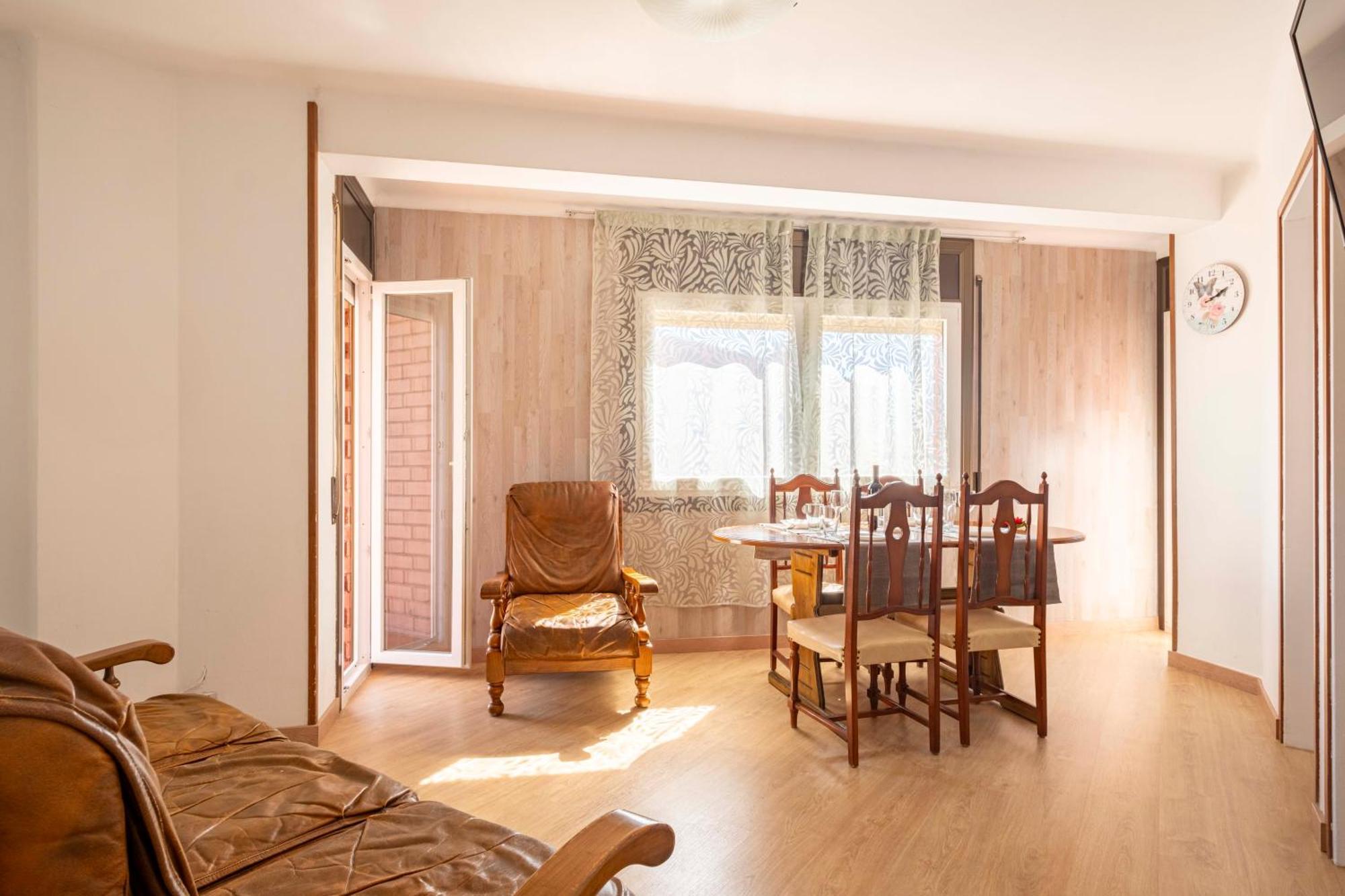 5 Min To The Sea And 15 Min To Barcelona Center Apartment Sant Adria de Besos Exterior foto