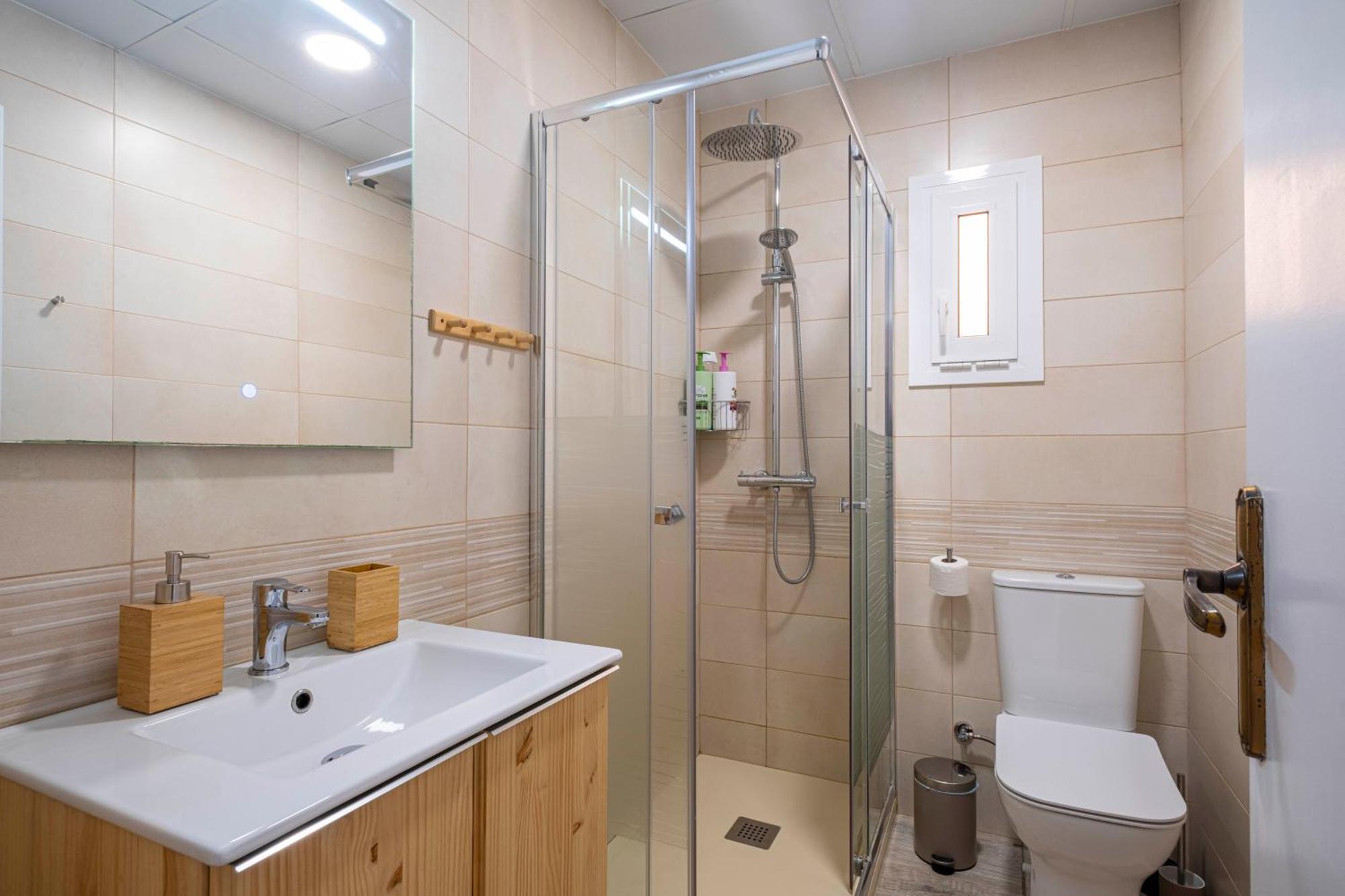 5 Min To The Sea And 15 Min To Barcelona Center Apartment Sant Adria de Besos Exterior foto