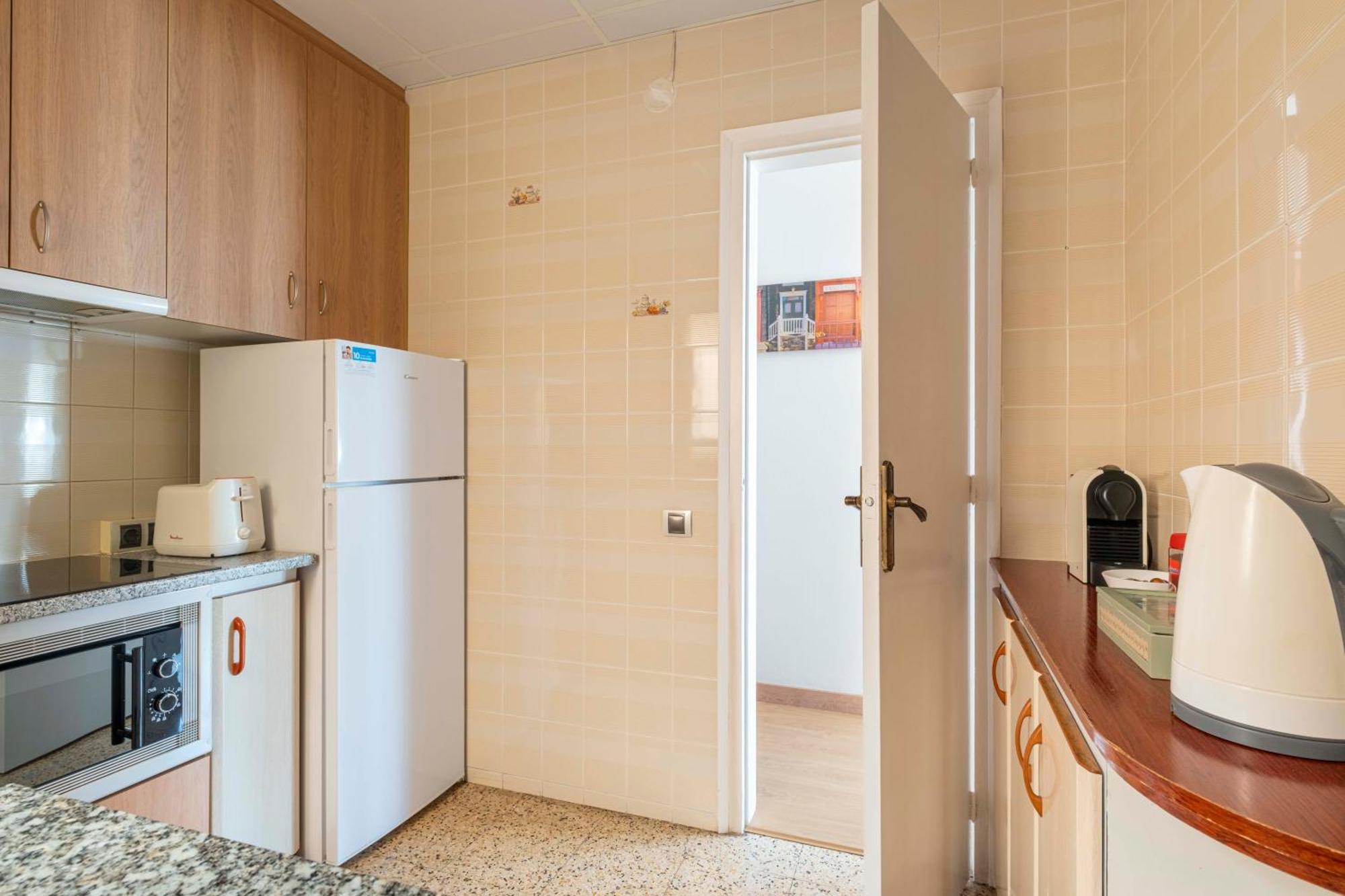 5 Min To The Sea And 15 Min To Barcelona Center Apartment Sant Adria de Besos Exterior foto